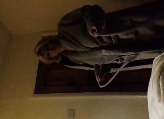 Voyeurisme sur les gros seins naturels de ma femme