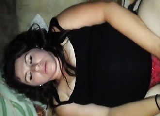 Son string ouvert lui permet une pénétration profonde