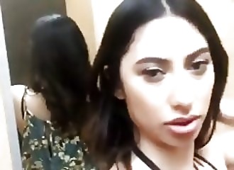 Gros seins en extérieur