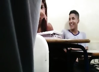 Cet étudiant de Rio sucé en classe