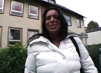 Anulingus et pratiques diverses avec cette salope