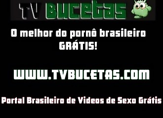 Asiatique chevauche pour prendre une grosse queue dans son anus