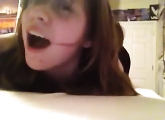 Jolie coquine tirée sans tabou