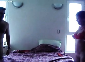 Jouissance puissante pour cette latine